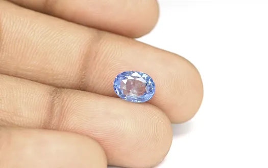 Blue Sapphire - 3.96 Carats
